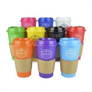 500ml single walled PP plastic take out style coffee mug. Coloured lid matches the mug and it comes with a brown cardboard sleeve for grip and protection when holding. BPA & PVC free.