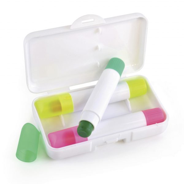 Unique wax crayon highlighter set with three crayon highlighters. Made with long lasting wax, with a 5 year shelf life. Highlighters in pink, yellow and green, supplied in white plastic gift box.