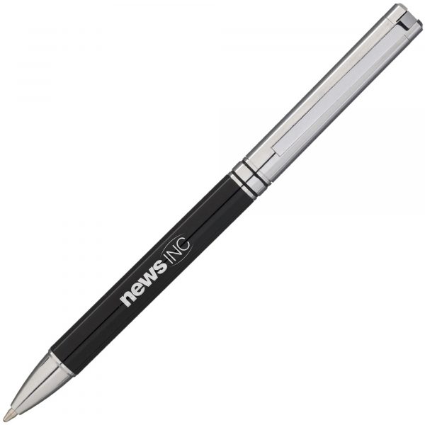 A pen set that oozes modernity with a Hurst ball pen and 0.7mm pencil (available in black or white), supplied in a shapely metal box. The box is available in silver or black.