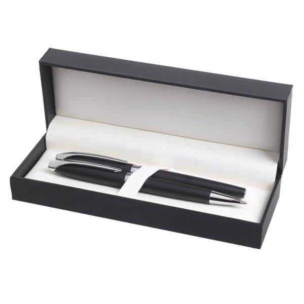 A truly prestigious way to present two pens - suitable for all standard size models. Hinged lid with leatherette style interior.