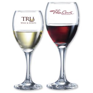 This tall elegant wine glass is available in 31.5cl and 25cl sizes.