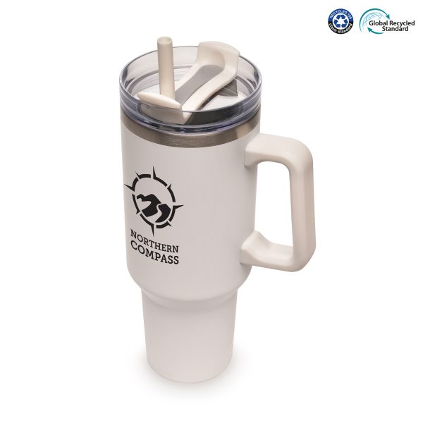 1182ml double walled, stainless steel travel mug with built-in recycled PP handle and a powder-coated finish. Featuring a clear lid, recycled PP plastic black slider and RPE coloured plastic straw. BPA & PVC free.