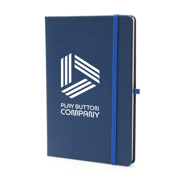 100% recycled notebook with 80 sheets, PU coloured cover, pen loop, back pocket, ribbon bookmark and elastic closure.