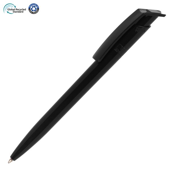 An attractive push action ball pen made from 100% ethically sourced recycled materials, with a traceable footprint. For every two pens purchased, an entire plastic bottle is prevented from entering the ocean. The Recycool is produced in Europe to maintain a lower carbon footprint. Imprinted with ‘Made with Social Plastic’ on the upper barrel of the pen, opposite the clip. This product also includes a European jumbo refill that has a writing length of 2500m.