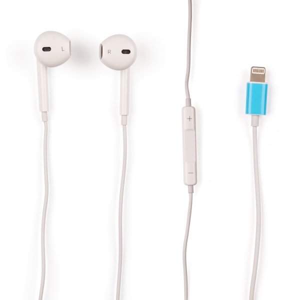 1.2m wired earphones with 8 pin (IPhone) connector, volume controls and Bluetooth connection, all housed in a square plastic box