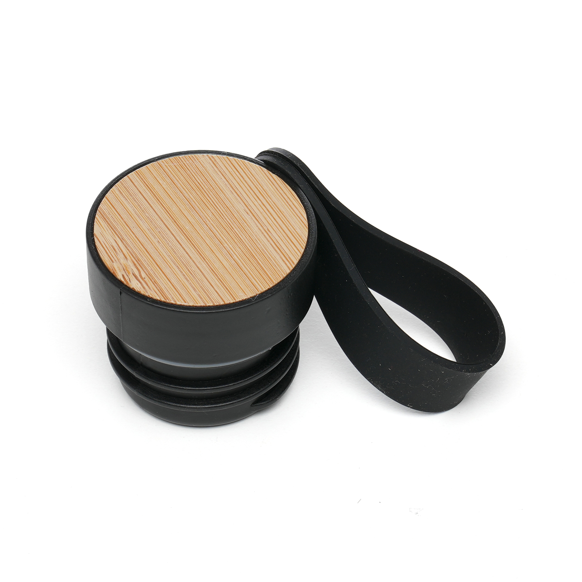 600ml bottle with RPET body, PP lid with bamboo detail, silicone carry handle and leak-resistant silicone seal. BPA and PVC free.