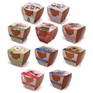 This kit includes a small terracotta flower pot, a Cocopress® compost tablet and a seed packet of your choice. Choose from a variety of ready-made designs to reflect the seed of choice: Dwarf Sunflower, Christmas tree, Christmas tree with festive sleeve, Chives, English Daisy, Poppy, Lavender, Forget Me Not or Strawberry. The white panel to one side is personalised with your design or logo using a clear label.